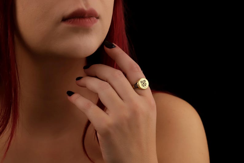 Personalized Sterling Silver Class Ring, Engraved Graduation Year, University Keepsake image 3
