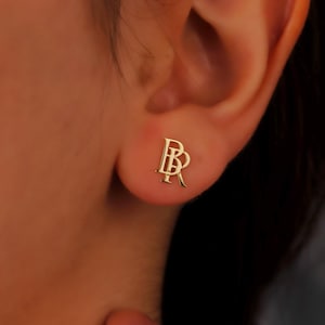 Intertwined Initial Earrings • Stud Earrings • Interlock Earrings • Personalized Monogram Initials Earrings • Custom Jewelry •