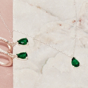 14 K Gold Emerald Drop Earrings and Necklace, Elegant Minimalist Gift, Emerald Jewelry, Timeless Birthstone Jewelry, Fine Jewelry image 8