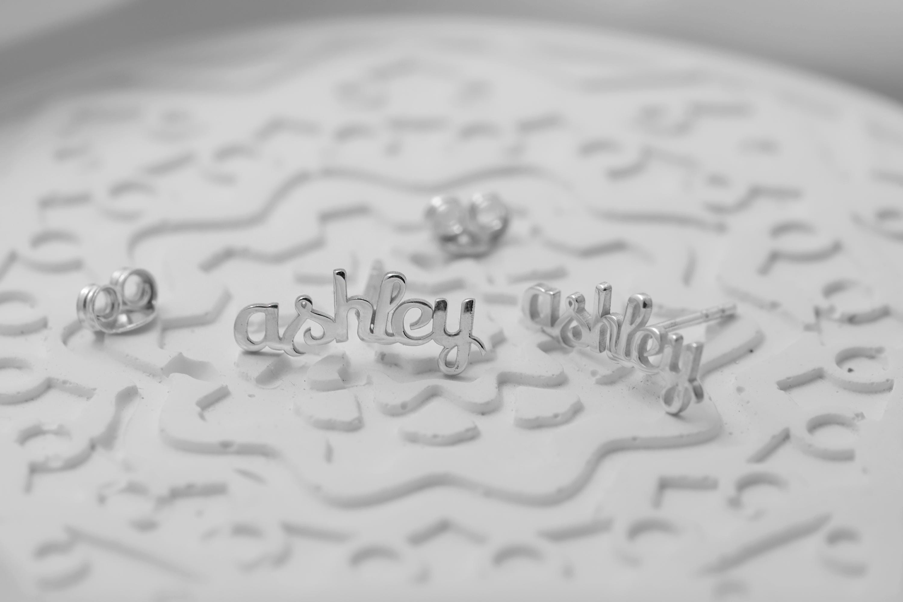 Orecchini A Bottone Personalizzati In Argento Sterling Con Iniziale - Regalo Personalizzato Per Lei, Con Confezione Regalo