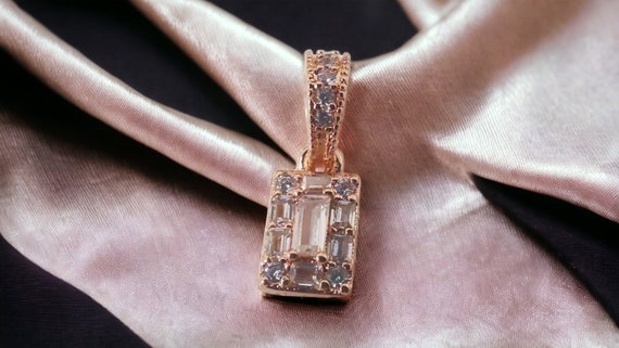 Luminous ice pendant outlet