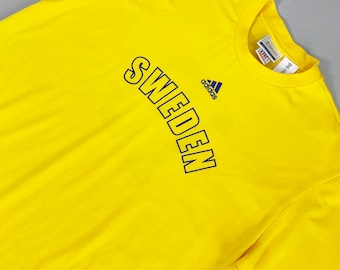 Vintage Yellow Adidas Sweden Fifa Japan World Cup 2002 Football Merchandise Sports T-Shirt Rare