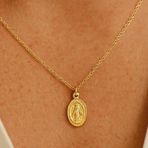 Gold Jungfrau Maria Halskette, 18k Wunderbare Medaille Anhänger, Guadalupe Medaillon Charme, Religiöses Schmuck Geschenk, Taufgeschenk