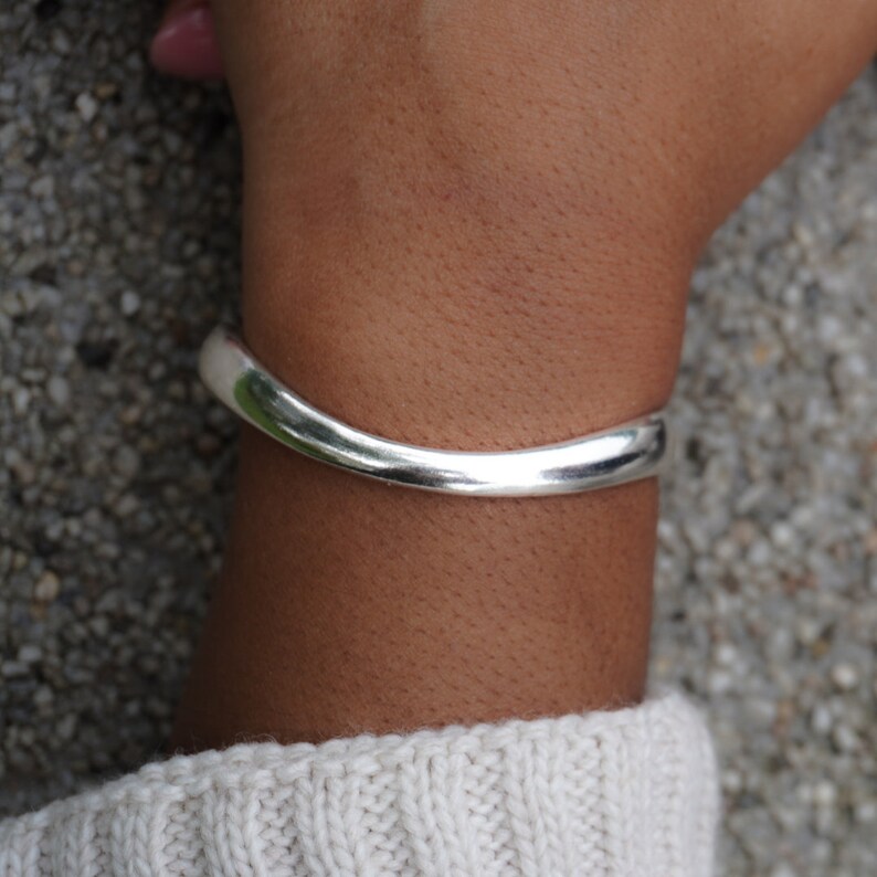 Bracelet en argent sterling 925, cadeau pour femme, jonc réglable, manchette à breloques en argent, cadeau d'anniversaire, bijoux minimalistes, jonc délicat empilable image 3