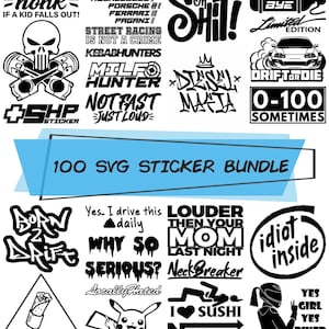 Könnte beinhalten: Eine Sammlung von schwarz-weißen SVG-Aufklebern mit verschiedenen Designs und Texten. Die Aufkleber enthalten Sätze wie "Honk if a kid falls out!", "Street racing is not a crime" und "Drift or Die". Das Bundle ist mit "100 SVG Sticker Bundle" beschriftet.