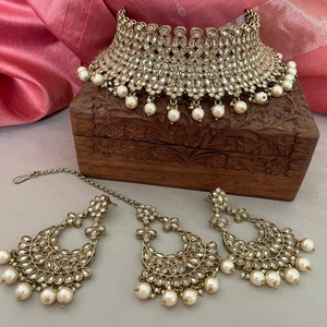 Gold Bridal Polki Jewelry Set/Bridal Choker Set/Bollywood Jewelry/Polki Necklace Set/Polki Chandbalis/Indian Jewelry Set/Tika Set