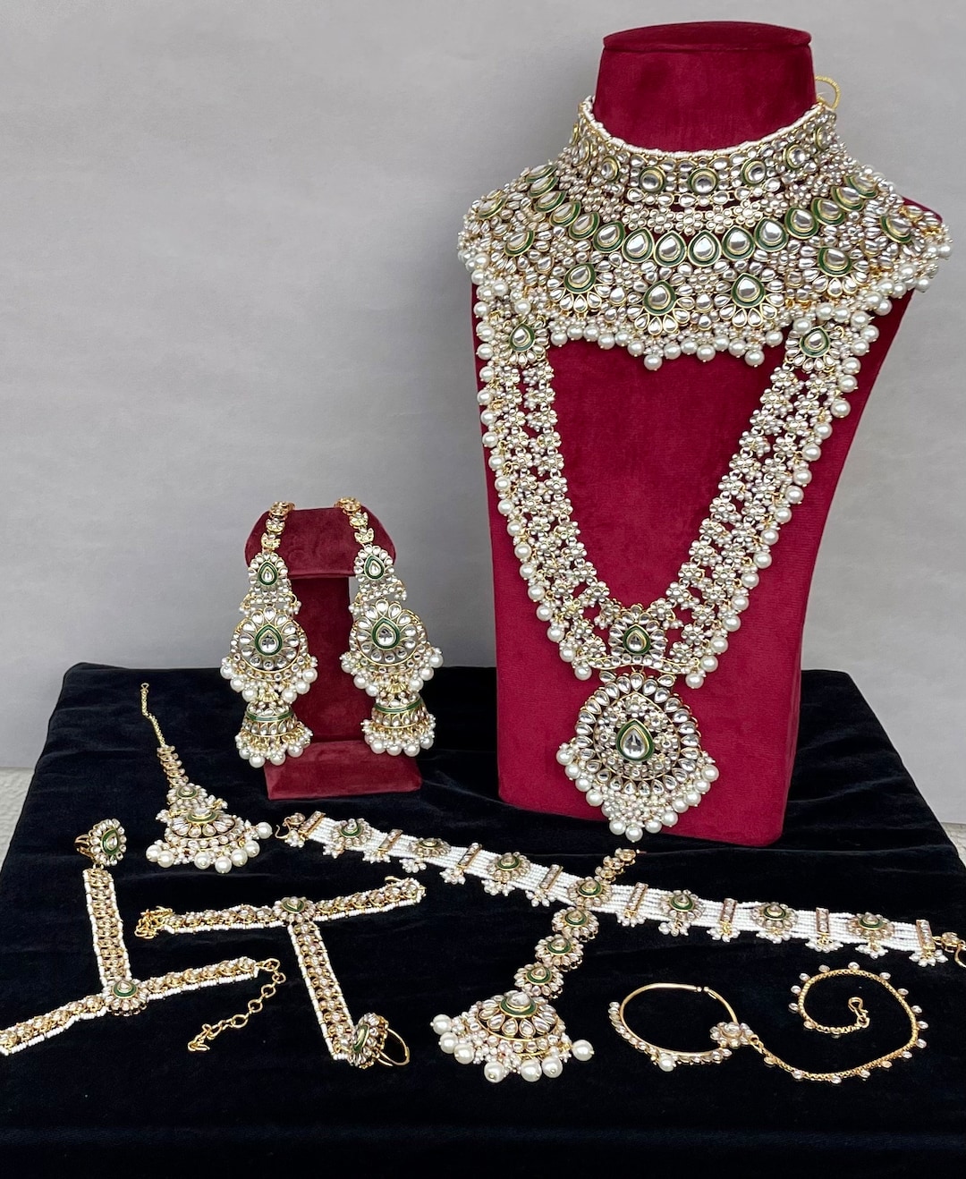 Royal Green Kundan Necklace Set with Earrings Traditional Indian Bridal Jewelry main image 1