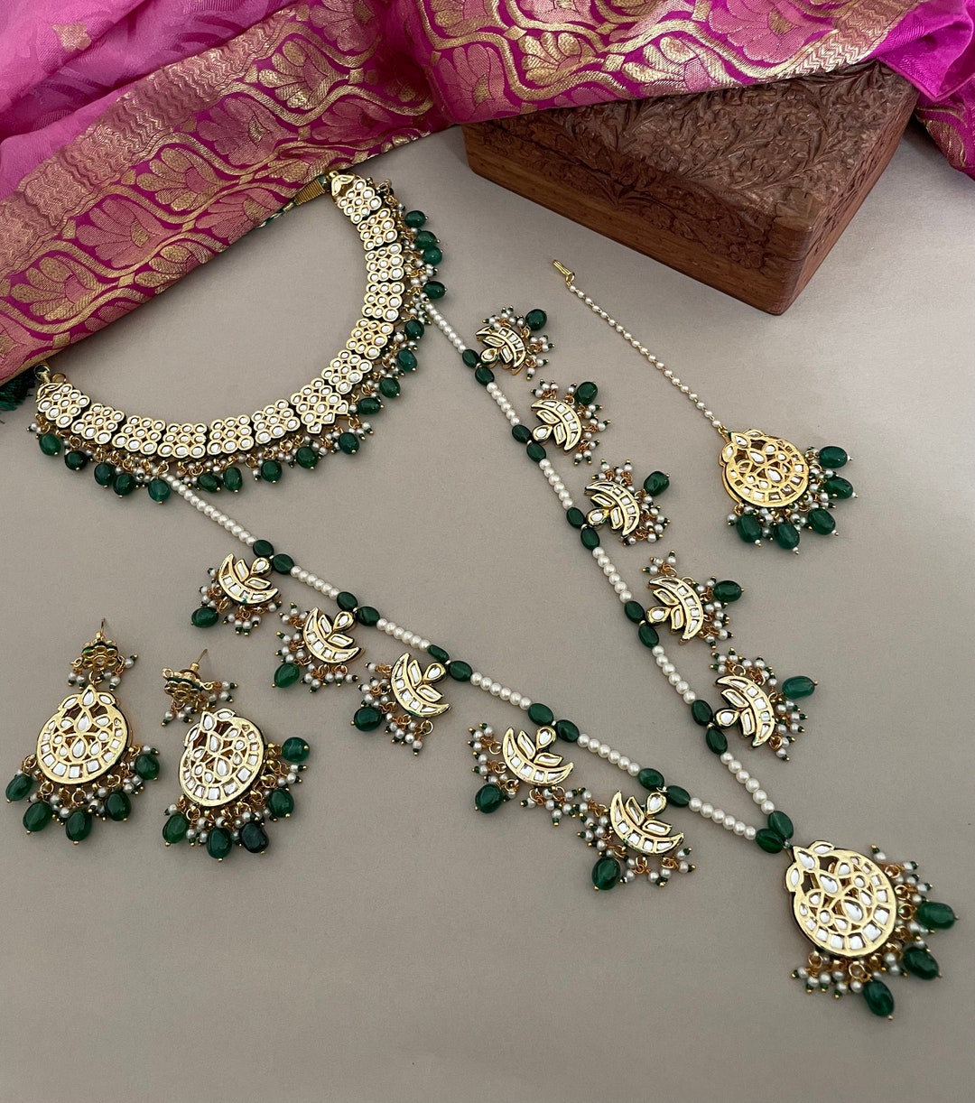 Sabyasachi Inspired/kundan Bridal Jewelry Set/full Bridal Set/emerald