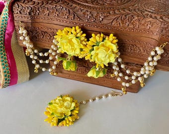 Conjunto de joyería nupcial/Joyería de flores amarillas/Conjunto de pendientes florales/Conjunto de flores Haldi/Conjunto de joyería Mehndi/Conjunto Tika/Joyería india/Joyería de boda