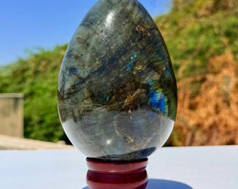 Polished Labradorite Egg Crystal | Mesmerizing Flash, Intuition, Protection Decor