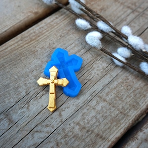 Product Title: &quot;Cross Silicone Mold - Create Meaningful Symbolic Crafts!