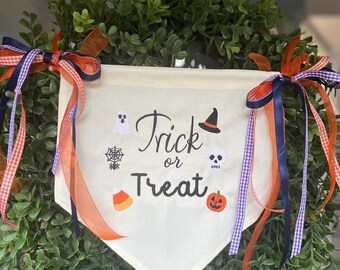 Trick or Treat Wreath Banner