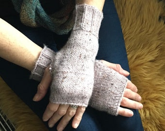 Ladies fingerless gloves