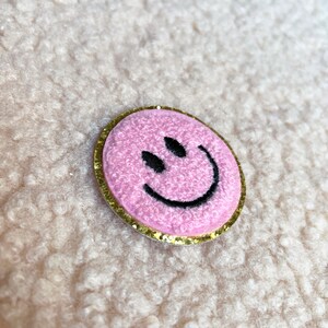 Patches Smiley Happy Face Aufnäher Gestickt Flicken Sticker Rosa