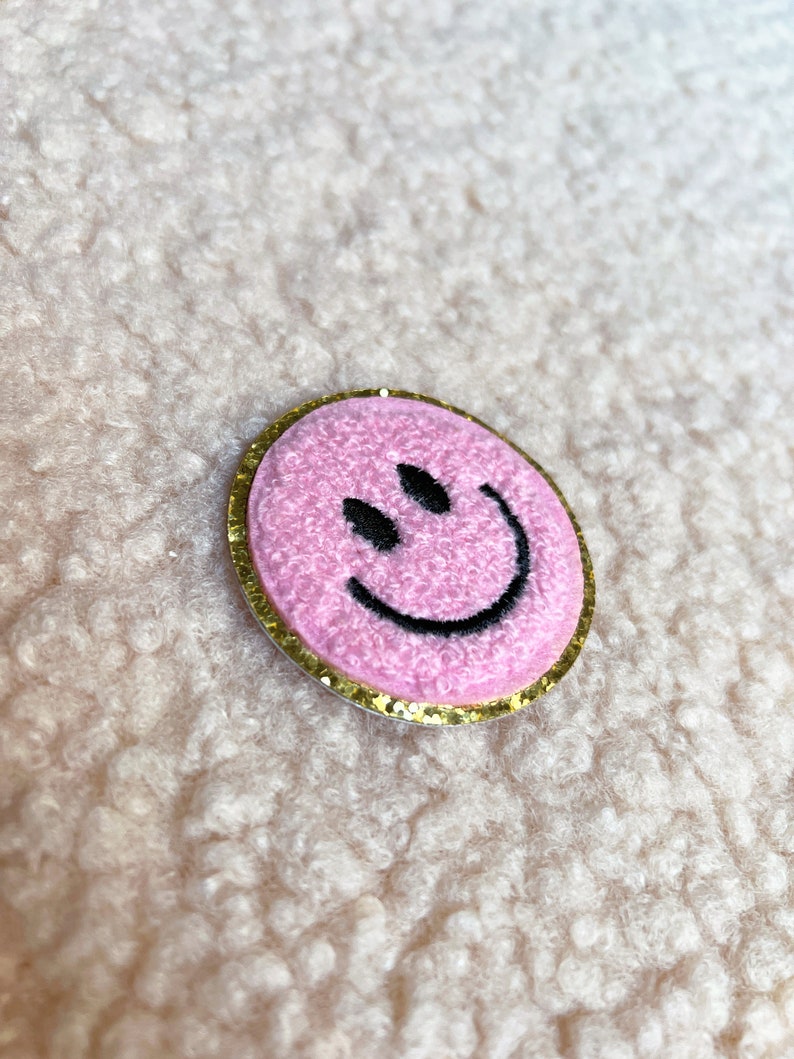 Patches Smiley Happy Face Aufnäher Gestickt Flicken Sticker Rosa