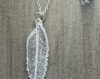 Rönnbladshänge i sterlingsilver - Handgjort av ett riktigt löv