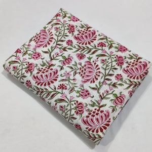 Taffy Pink Indian Hand Block Leaf Print 100% Panno di puro cotone, Tessuto tagliato a misura, Abbigliamento femminile Tende Cuscini Cuscini Copripiumini