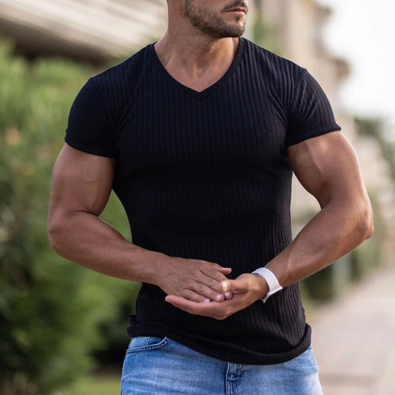 Men's V-neck Slim Sports Fitness Breathable Short-sleeved T-shirt, Men's Slim Fit Work Out Gym T-Shirt, Muscle Men's T-Shirts for Guys Dudes Black