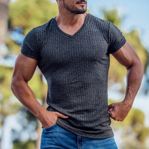 Men's V-neck Slim Sports Fitness Breathable Short-sleeved T-shirt, Men's Slim Fit Work Out Gym T-Shirt, Muscle Men's T-Shirts for Guys Dudes charcoal grey