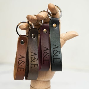 Porte-clés en cuir personnalisé, porte-clés monogramme personnalisé, porte-clés, porte-clés coordonné, cadeau pour homme là où tout a commencé, idée cadeau d'anniversaire