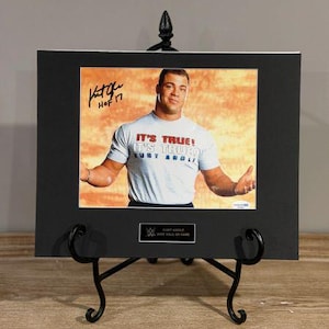 Fotografía firmada de 8x10 por Kurt Angle