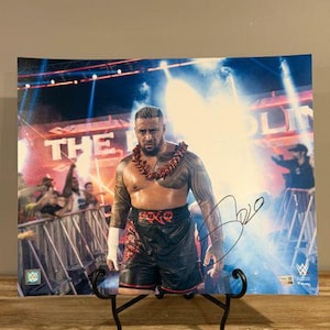 Solo Sikoa Signed WWE 16x20 Photo