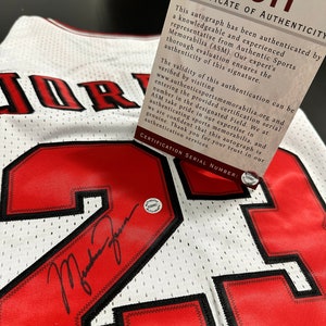 Autographed Washington Wizards Michael Jordan Upper Deck Jersey with  Embroidered Stats - Limited Edition of 123