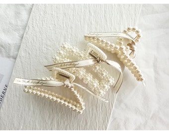 Matte Gold and Pearl Hair Clips with Ribbon, Trendy Hair Clip, Hair Claw, Hair Accessories for Her, Perfect Gift (FERIA)