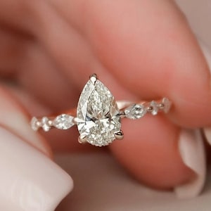 2 CT Pear Shape Moissanite Engagement Ring 14K Rose Gold Wedding Ring Pear Diamond Anniversary Ring Marquise Accent Stone Ring For Woman
