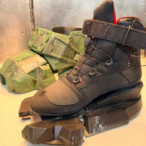 Halo 3 Mark VI Cosplay Boot Insert STL – 3D Printable TPU Mount (Digital Product)