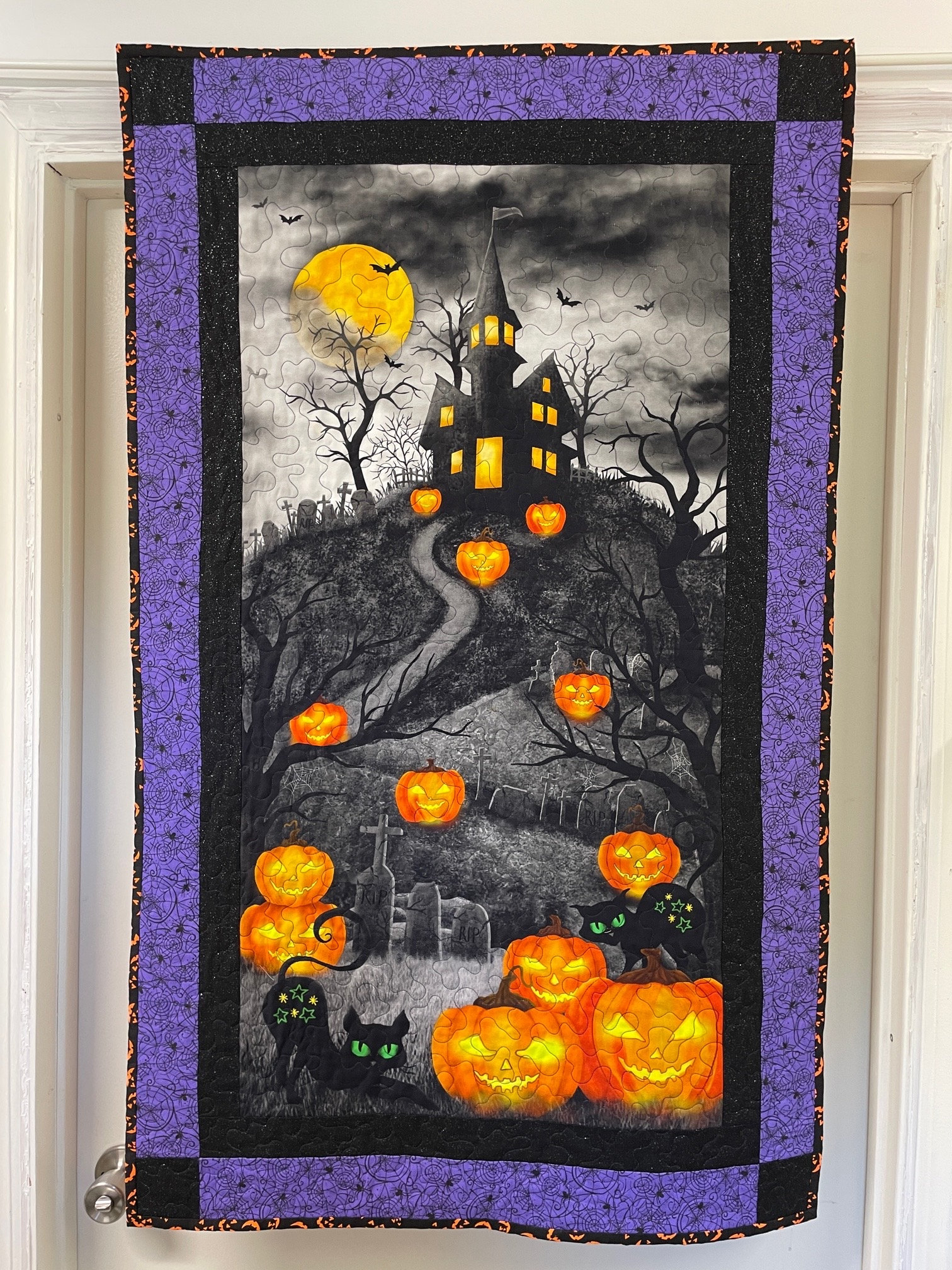 Haunted House Halloween Wall Hanging - Etsy