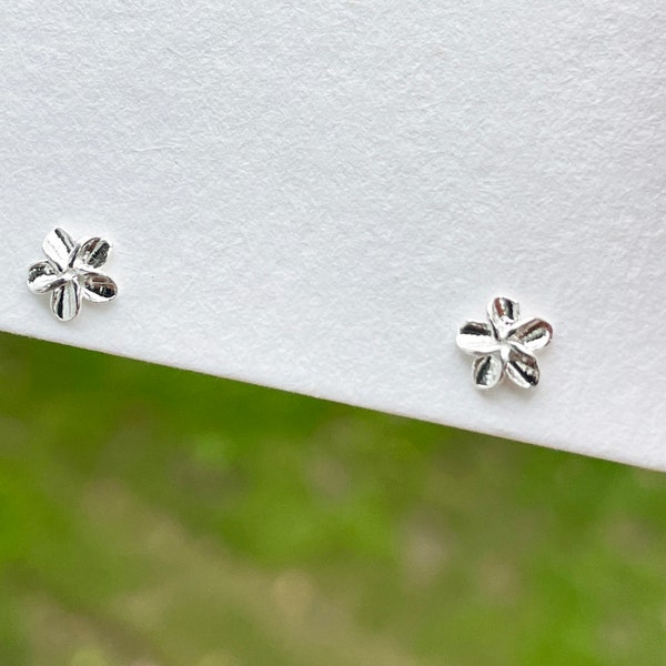 Sterling Silver Flower Stud, Tiny Dainty Earrings, Cute Minimalist Design, S925 Marked