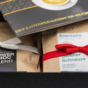 Coffee Gift Set from 9 Berlin Roasteries | Christmas and Birthday Gift | Gift Idea for Women & Men | Beans / Ground image 10