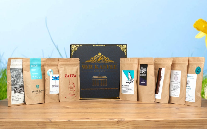 Kaffee Geschenk Set von 9 Berliner Röstereien Geschenk zum Geburtstag mit Kaffee-Abo Geschenkgutschein Geschenkidee für Frauen & Männer Bild 10