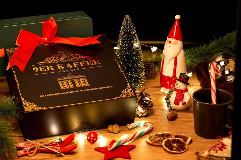 Coffee Gift Set from 9 Berlin Roasteries | Christmas and Birthday Gift | Gift Idea for Women & Men | Beans / Ground image 5