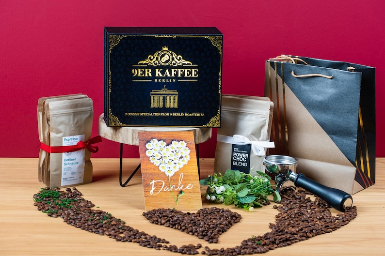 Coffee Gift Set from 9 Berlin Roasteries | Christmas and Birthday Gift | Gift Idea for Women & Men | Beans / Ground image 9