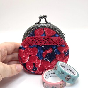 Monedero cosido a mano de frambuesa, monedero para niños, monedero con clip, regalo