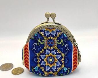 Cute coin pouch, cool wallet women, kiss clasp purse, kiss lock coin purse, unique wallet, clasp coin purse, floral coin purse, change purse