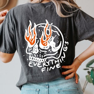 Everything is Fine Skeleton Oversized Vintage T-shirt, Comfort Colors Shirt, Funny Skeleton Shirt, It's fine I'm fine Everything is fine