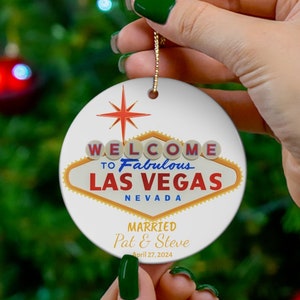 Adorno navideño personalizado CASADO de Las Vegas, recuerdo único de Las Vegas, recuerdo personalizado de Las Vegas, envío GRATIS (gran valor) Regalo de Las Vegas
