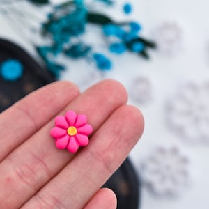 Daisy Cutter V2 / 6 sizes / Polymer / Polymerclaycutter / earrings / daisies / Clay / Claycraft