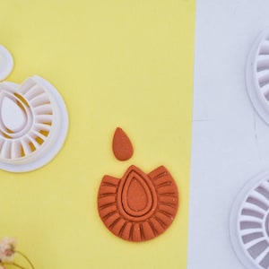 Lightning Bolt Cutter/ 4 Sizes / Clay Cutter / Clay Cutter / Clay Tool / Mold