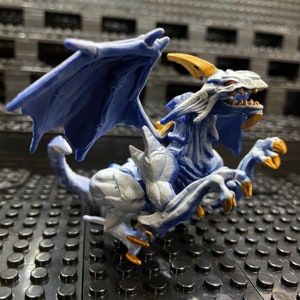 Mega Bloks Blue Plasma Dragon Poisontail From Towerbridge Set Item.