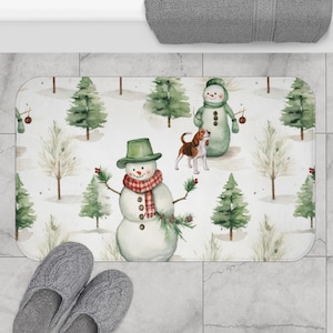 Winter Wonderland Bath Mat | Christmas Holiday Kids Bathroom Home Décor | Snowman Dog Winter Theme Indoor Floor Door Mat | White Green Red