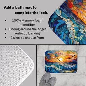 Puede incluir: Una alfombra de ba&ntilde;o con un dise&ntilde;o de vitral de una puesta de sol sobre el oc&eacute;ano. La alfombra est&aacute; hecha de espuma de memoria y microfibra con respaldo antideslizante. Est&aacute; disponible en dos tama&ntilde;os.