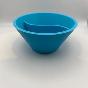 Rim roundtool for pottery. Perfect to edge and smoothen out your pottery and ceramics