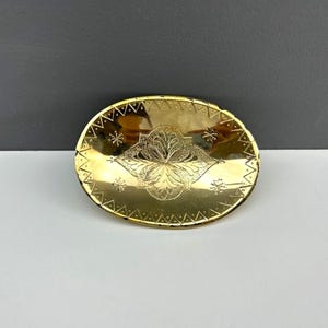 Elegant gold-plated soap dish in unlacquered brass: Authentic handcrafted soap dish