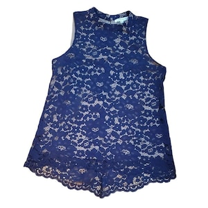 Rose and Olive Navy Blue Women's Sleeveless Blue Floral Lace Top Size Medium
