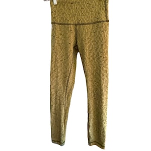 Lululemon Women&#39;s Wunder Under High Rise Stacked Jacquard Mossy Dark Olive Size 4 LW5CI8S