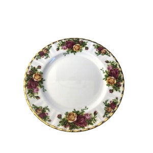 Royal Albert 1980-1993 Old Country Roses Salad Plates 8&quot; England